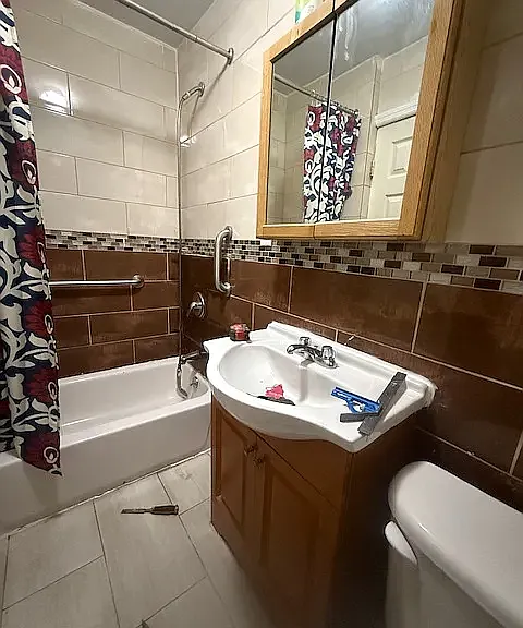 759 Home St #2 — Photo 3