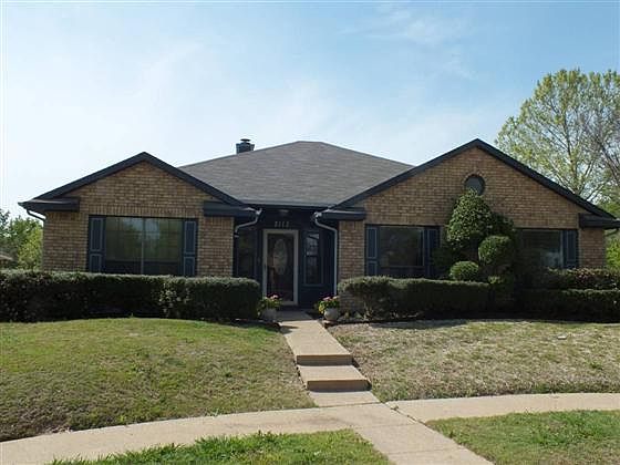 1st image of 2113 Woodglen Dr