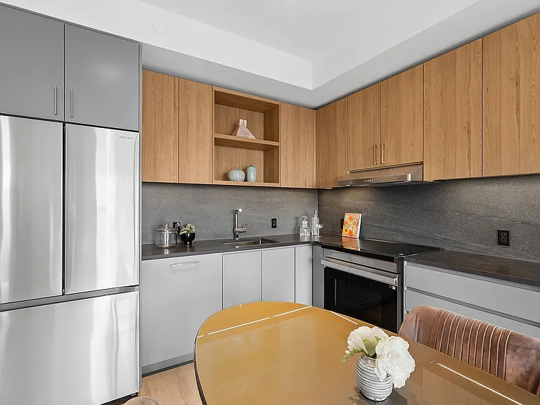 55 Willoughby St #22C — Photo 11