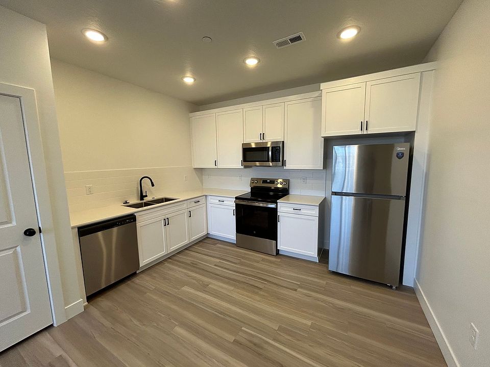 1st image of 6051 S Silver Birch Ln #3