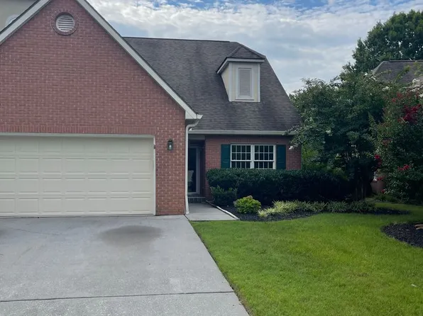 383 Paine Lake Dr, Sevierville, TN 37862
