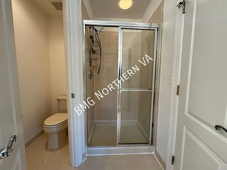 3091 McKinnon Way — Photo 21