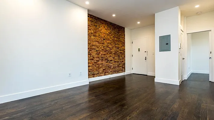 Rented by Nooklyn NYC LLC | media 19