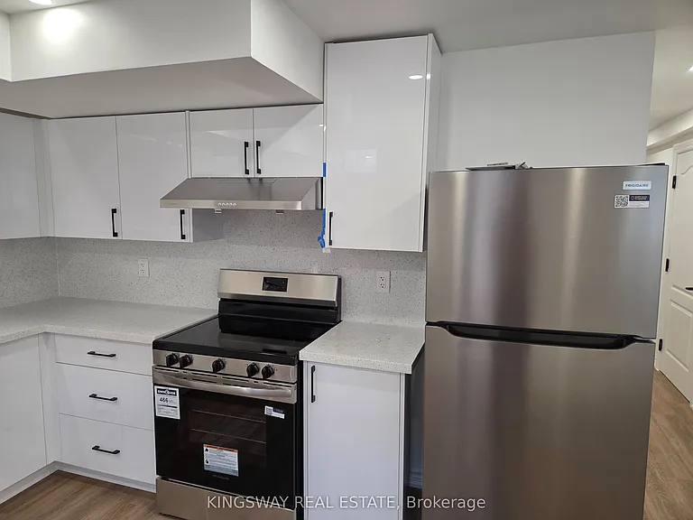 839 Miltonbrook Cres #BASEMENT — Photo 3