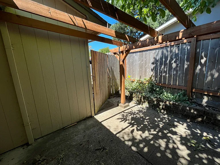 8456 SE 75th Pl — Photo 22