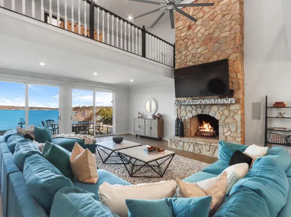 N1995 S Lakeshore DRIVE, Lake Geneva, WI 53147