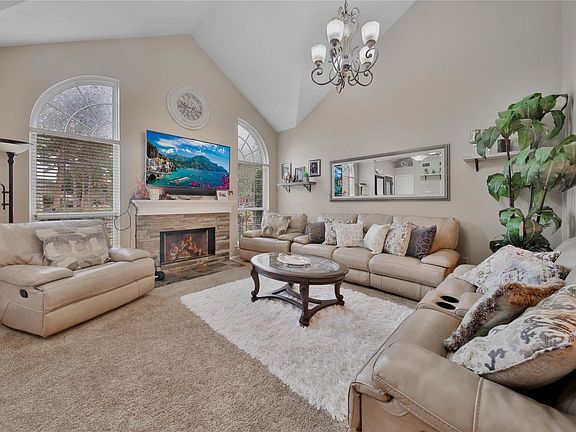 4th image of 1303 New Cedars Dr
