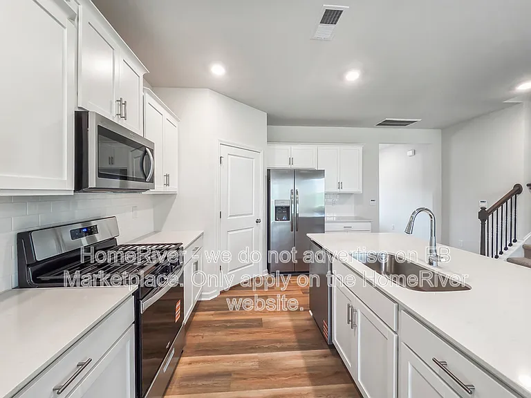 3916 Ashton Dr NW — Photo 7