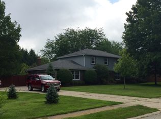947 E Village Dr, Carmel, IN 46032