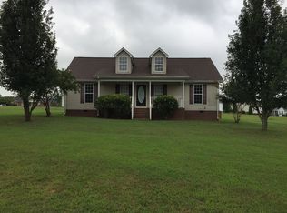 4 Ridgeline Dr, Fayetteville, TN 37334