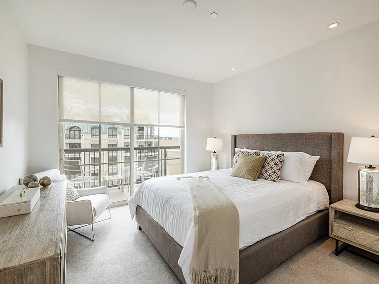 The Americana at Brand Luxury Apartments — Photo 18
