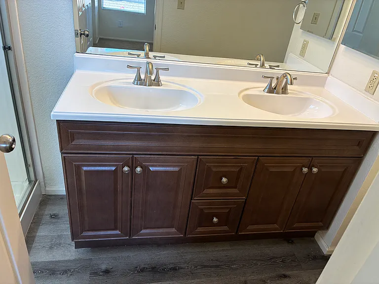 5637 W Yucca St — Photo 15