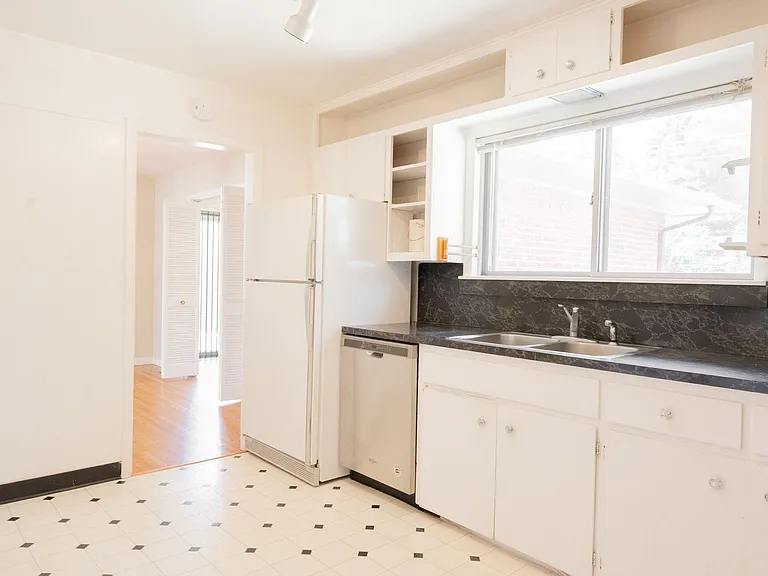822 Orion Dr — Photo 10