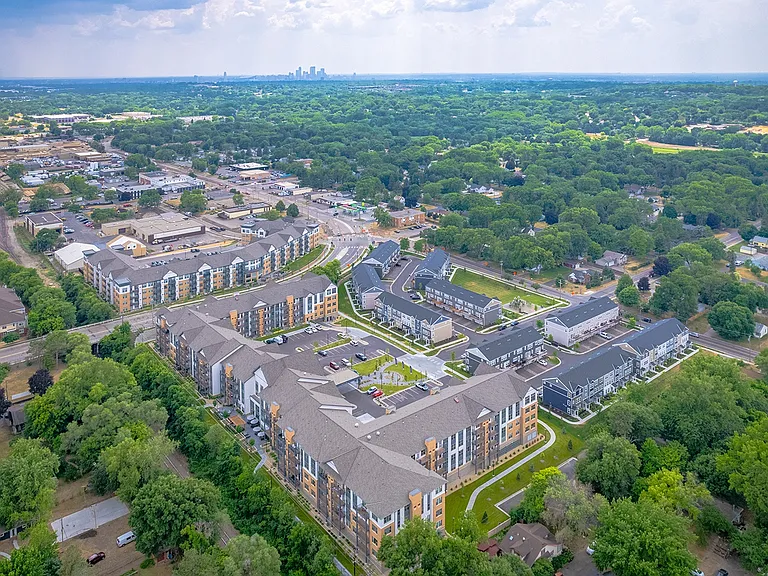 Oaks Landing 55+ Apartments — Photo 38