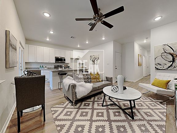 4th image of 1003 Boxwood Ln