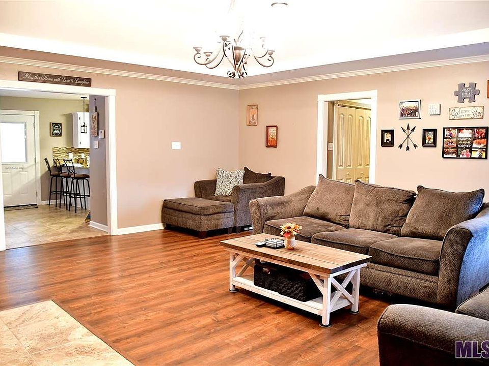 1st image of 14163 Meadow Brook Ln
