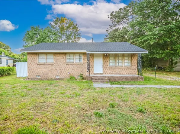 437 N Caledonia Rd, Laurinburg, NC 28352