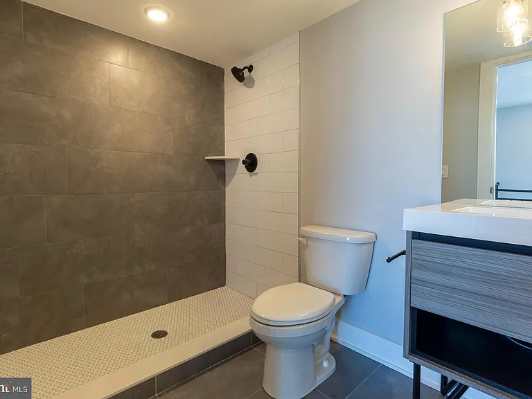 3965 Lancaster Ave #303 — Photo 17