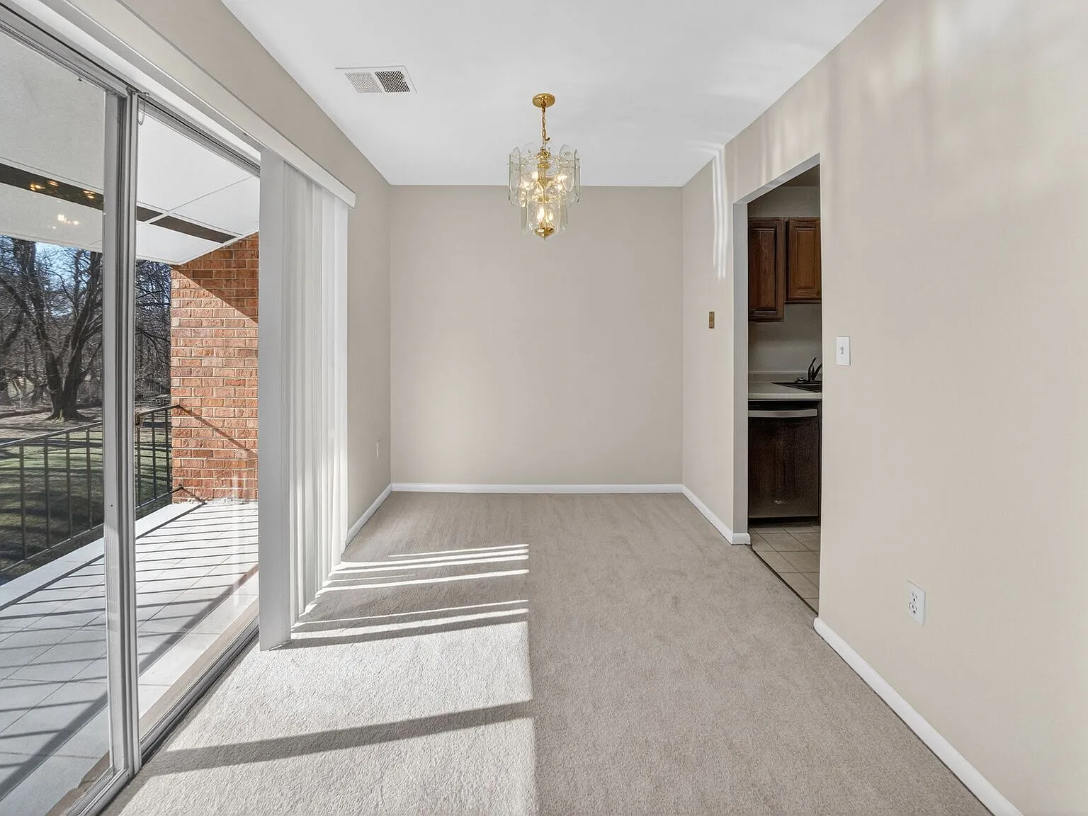3364 Hewitt Avenue, #301, Silver Spring MD 209... - 301 — Photo 2