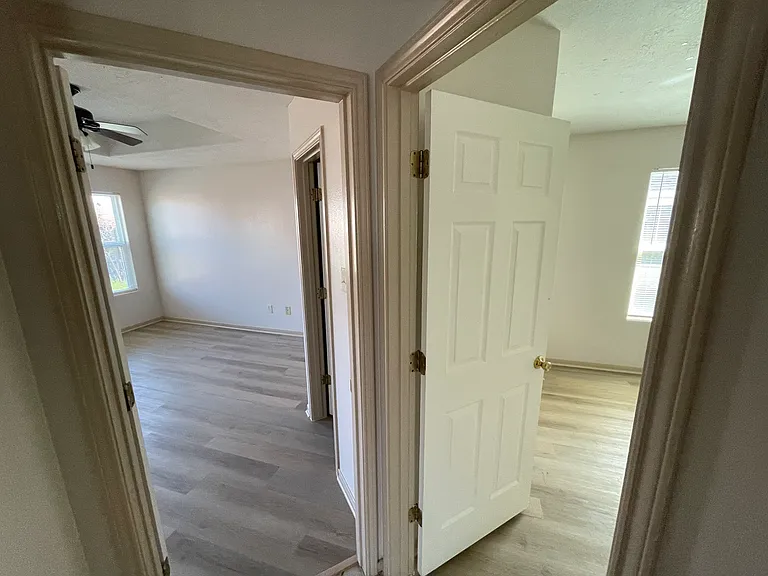 7930 Ginger Park Dr — Photo 18