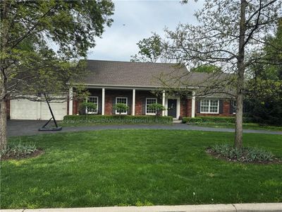 9905 Cherokee Ln, Leawood, KS, 66206