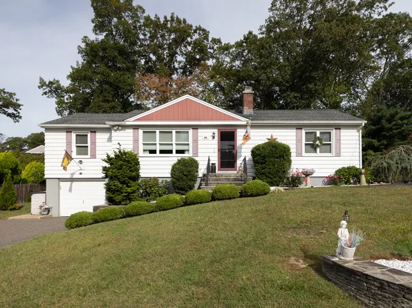 44 Knollwood Drive, Wolcott, CT 06716