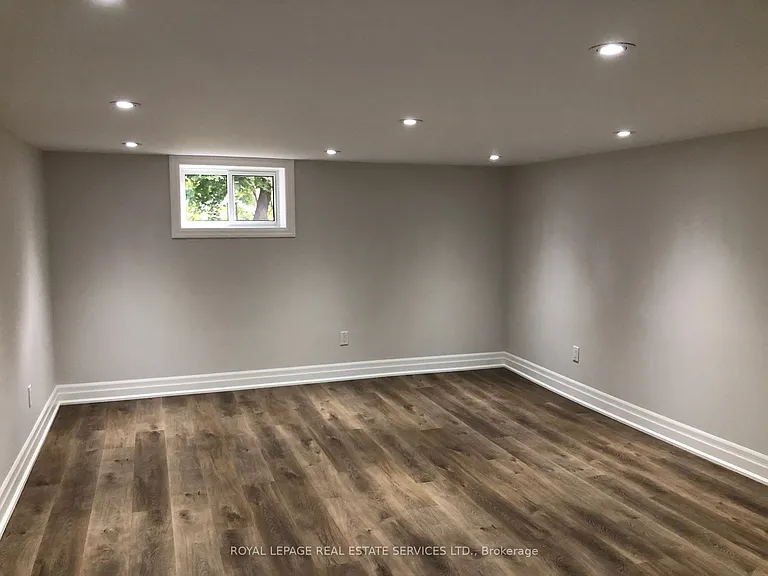 14 Avonhurst Rd — Photo 26