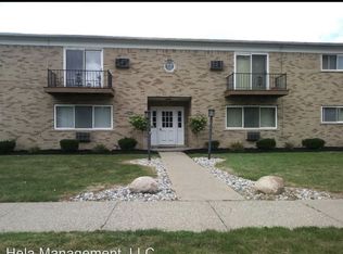 23205 Beechwood Ave APT 11, Eastpointe, MI 48021