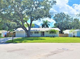 220 Shore Dr, Palm Harbor, FL 34683