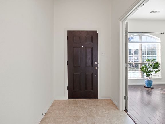 4th image of 5424 Grove Cove Dr