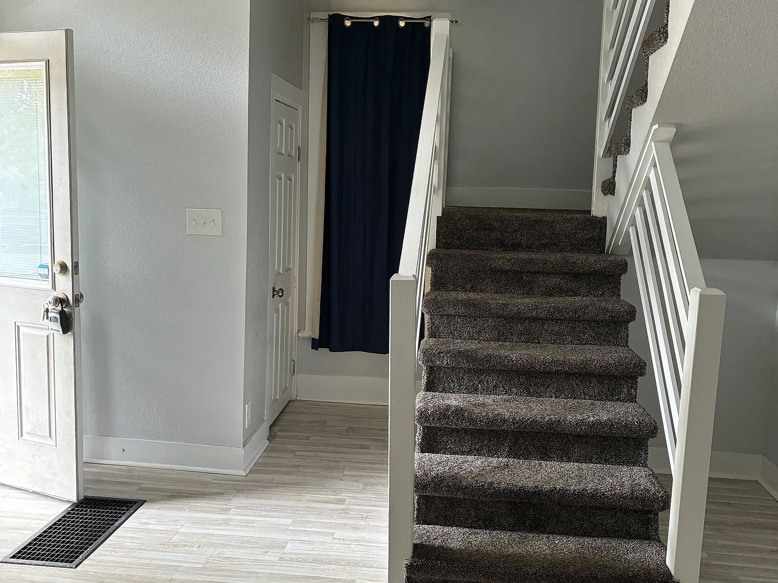 3 bed, 1700 sqft, $2,200 — Photo 4