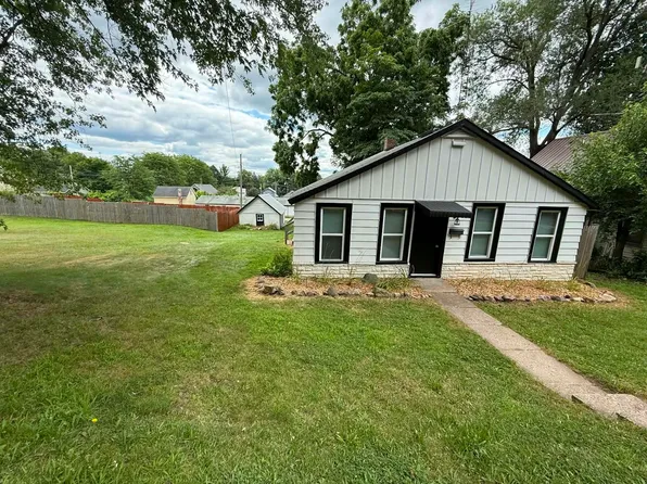 415 9th Ave, Baraboo, WI 53913