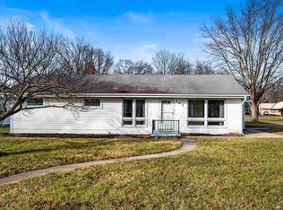 203 S Bittersweet Ln, Muncie, IN