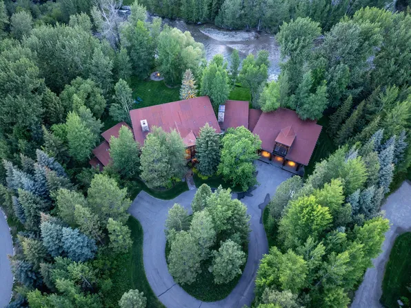 1030 Hideaway Ln, Ketchum, ID 83340