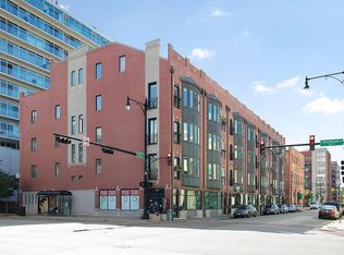 69 E 16th St #300, Chicago, IL 60616