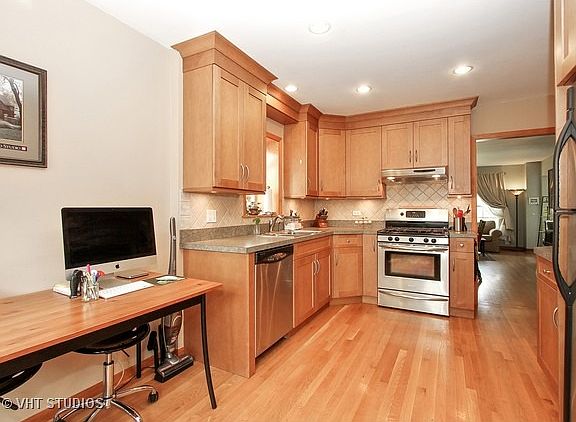 5th image of 1012 S Taylor Ave
