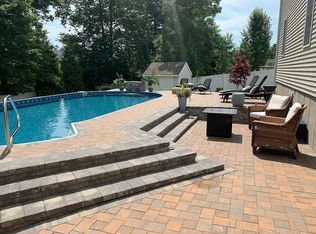 68 Metacomet Ave, Taunton, MA 02780