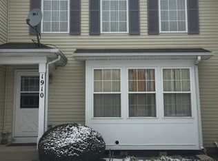 1910 Tawny Ct, Joliet, IL 60435