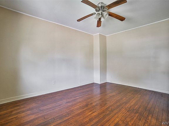 5th image of 9 Idlebrook Dr