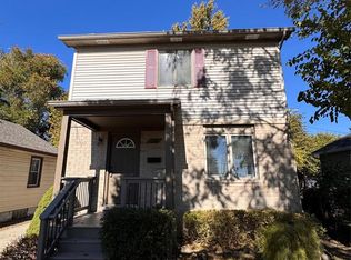 38 W Brockton Ave, Madison Heights, MI 48071