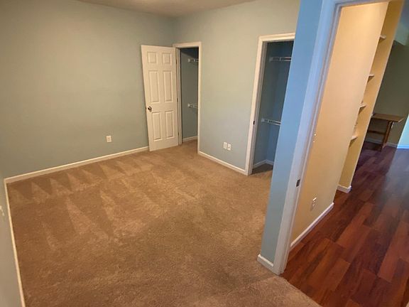 3rd image of 10734 Lake City Way NE Ste A