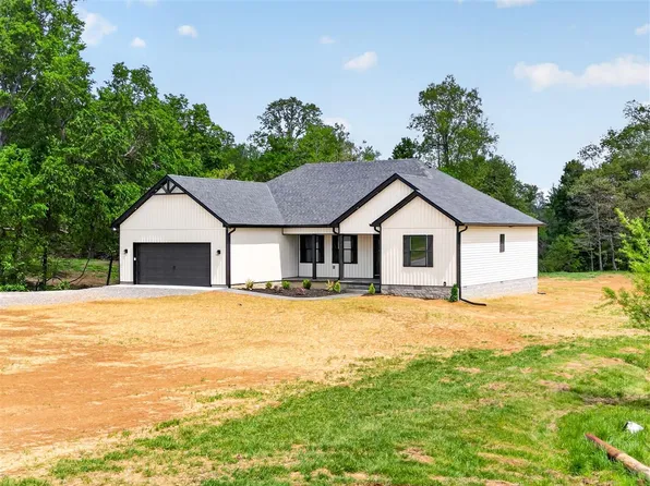 52 Miller Rd, Auburn, KY 42206