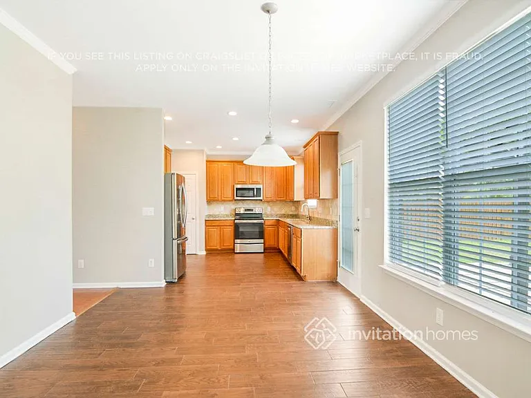 12428 Kendall Ridge Ct — Photo 8
