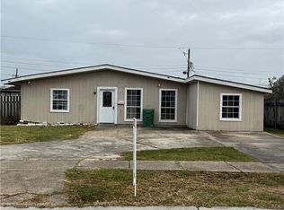 429 E Butterfly Cir, Gretna, LA 70056
