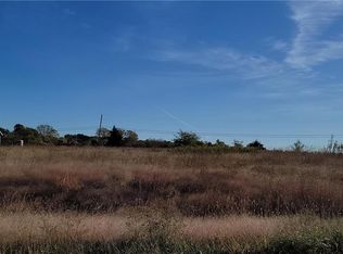 28861 Hackberry Cir, Paola, KS 66071