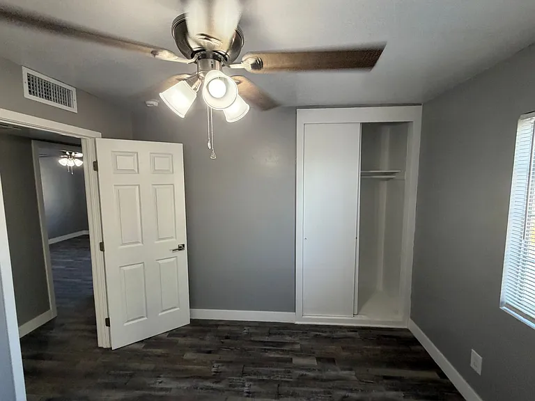 3608 Balboa Dr — Photo 36