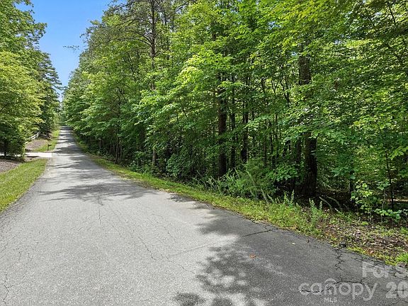 3rd image of 6 Hager Mountain Ln