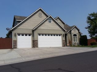 2194 NW Dawn Dr, Hermiston, OR 97838