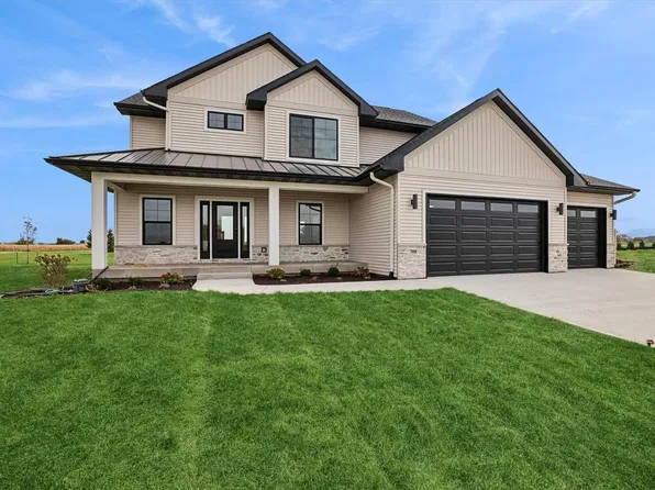 700 S Alexander Way, North Liberty, IA 52317