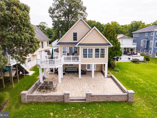 3810 Chestnut Rd, Middle River, MD 21220